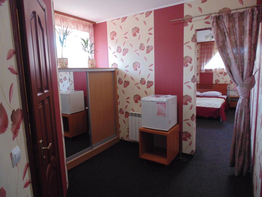 Hotel U Anity Uschhorod Zimmer foto